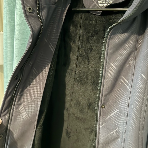 Chillax early spring burgundy coat Large - Picture 5 of 5